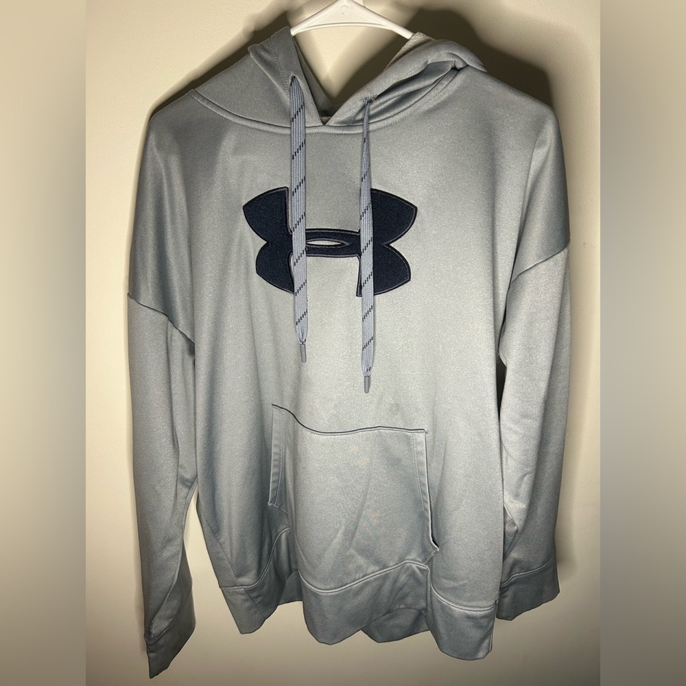Under Armor Loose Silver Sweatshirt